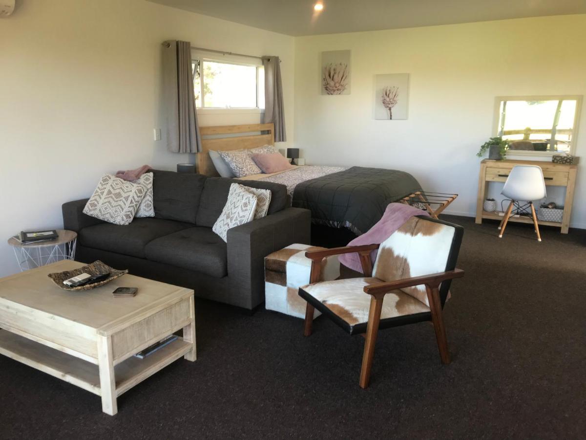 Aratahi Cottages Carterton Extérieur photo